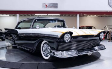 Ford-fairlane-1957-black-4