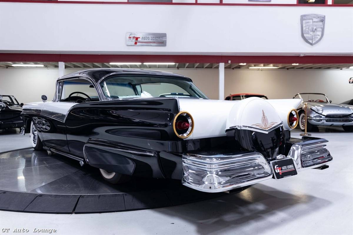 Ford-fairlane-1957-black-8