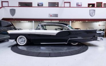 Ford-fairlane-1957-black-9