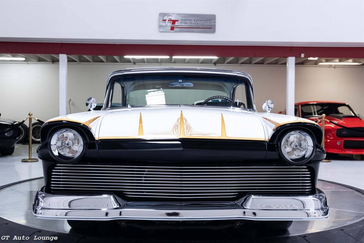 Ford-fairlane-1957-black