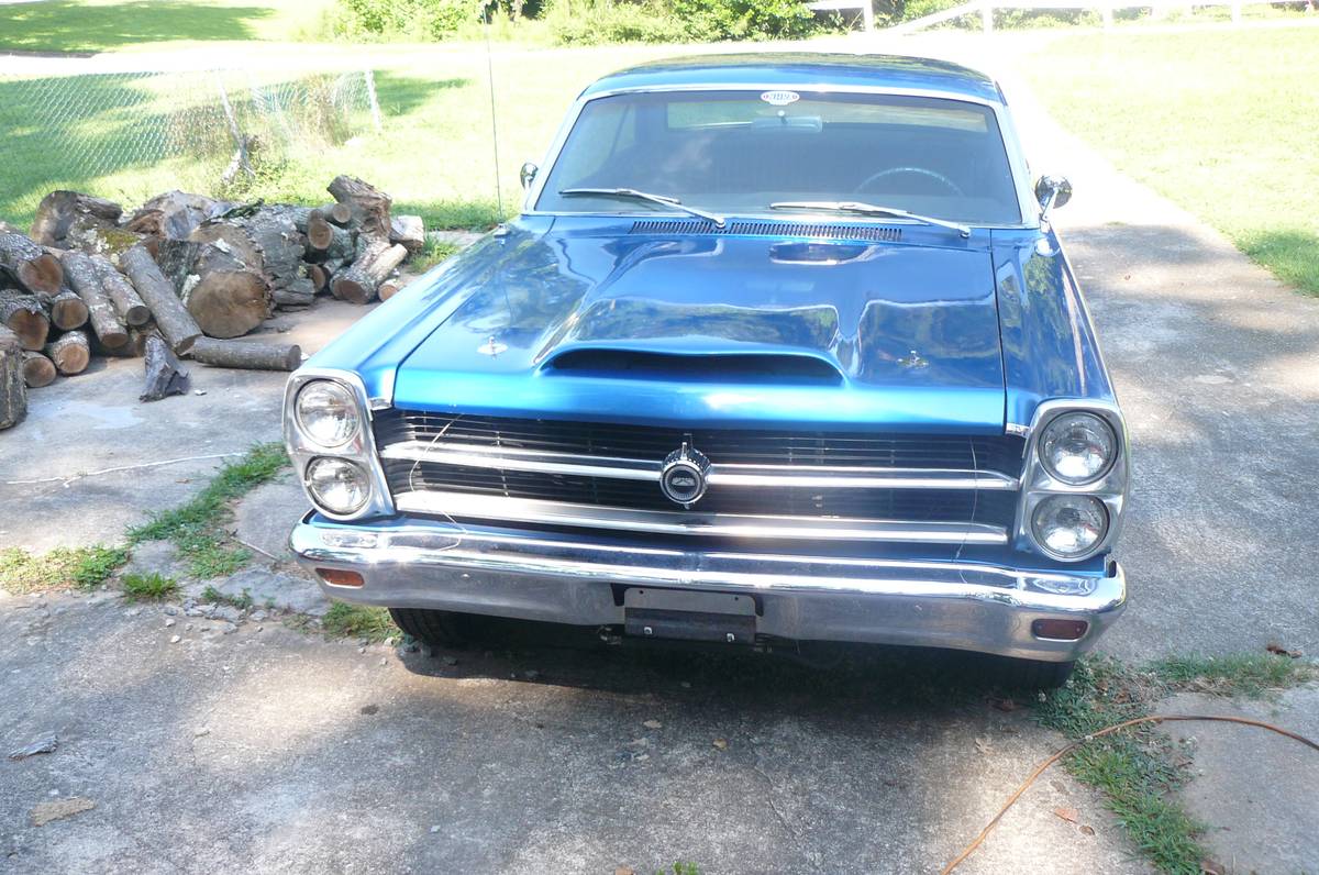 Ford-fairlane-1966-blue