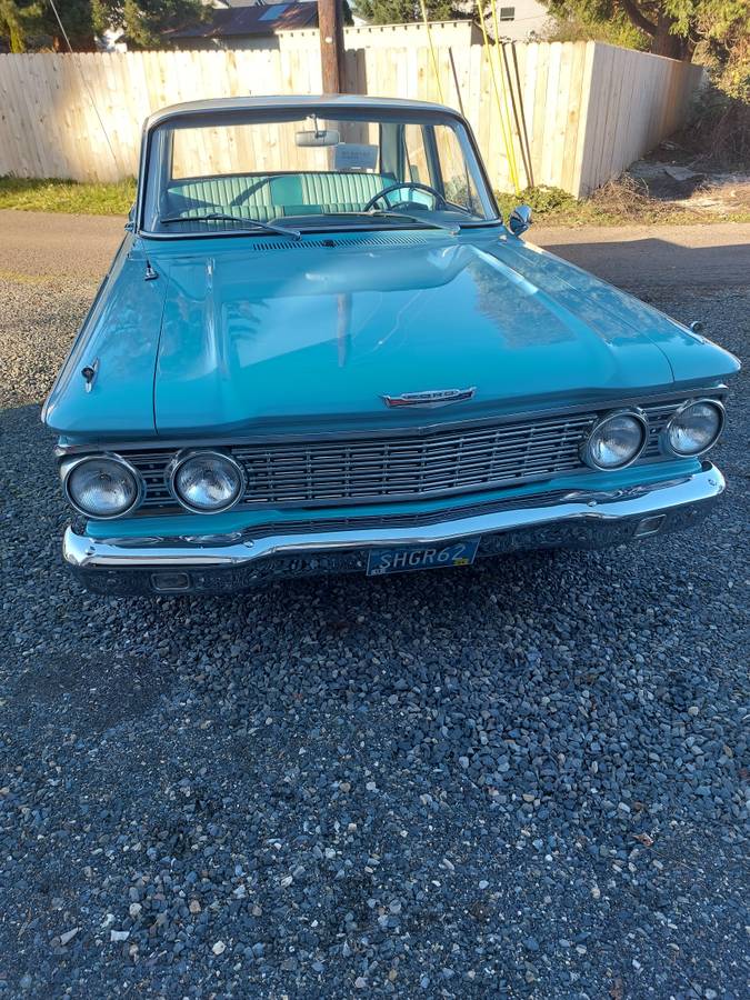 Ford-fairlane-500-1962-blue