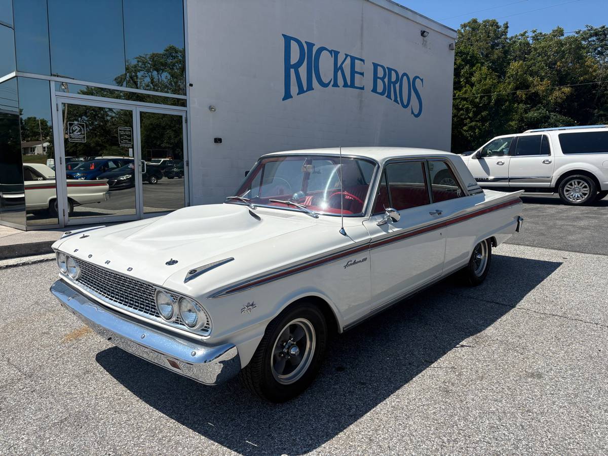 Ford-fairlane-500-1963-white
