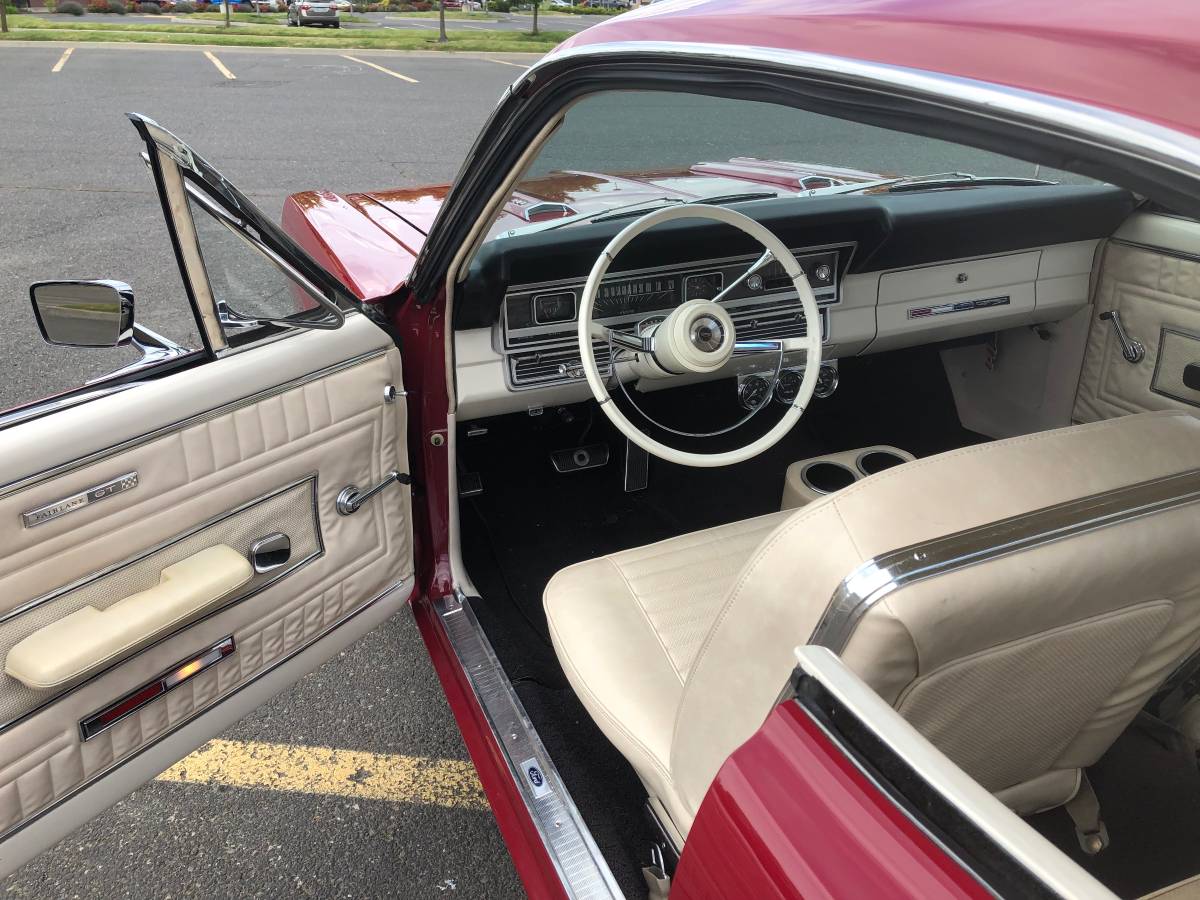Ford-fairlane-gta-1967-red-7