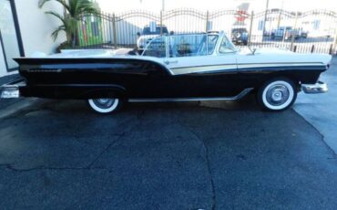 Ford-fairlane-sunliner-1957-black-11