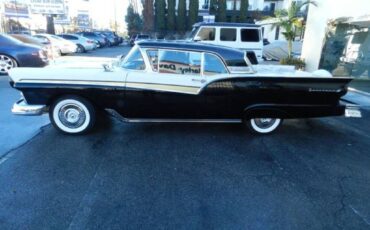 Ford-fairlane-sunliner-1957-black-2
