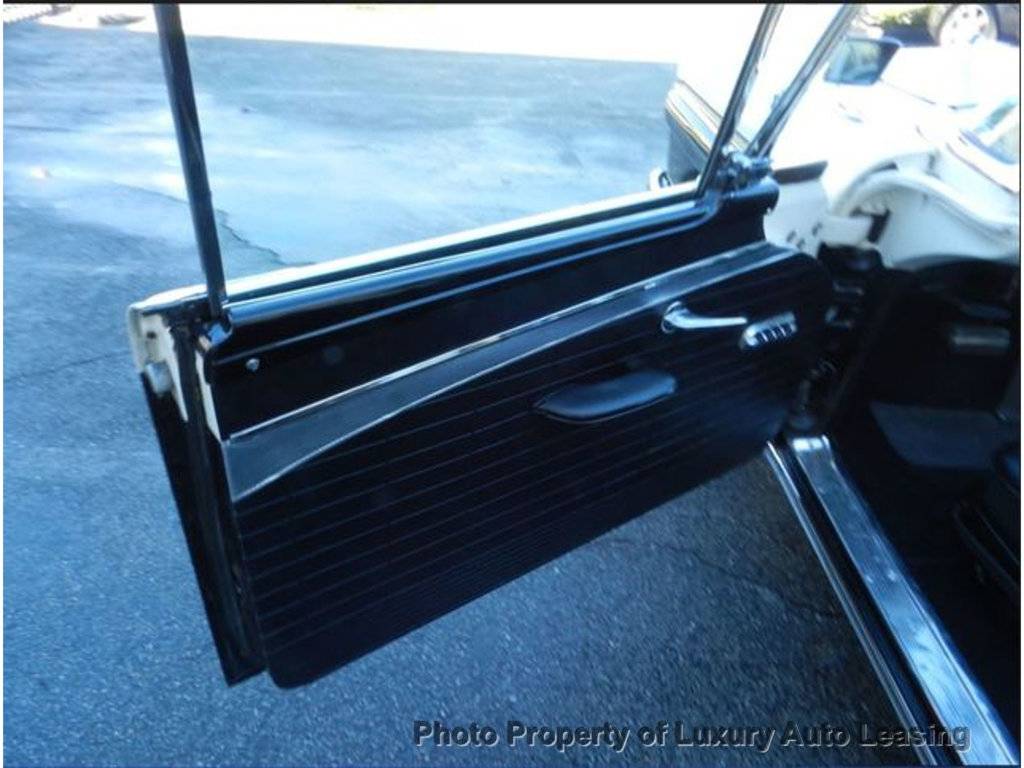 Ford-fairlane-sunliner-1957-black-21