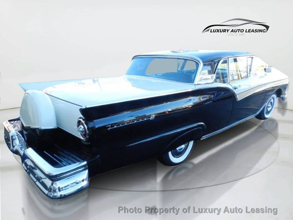 Ford-fairlane-sunliner-1957-black-5