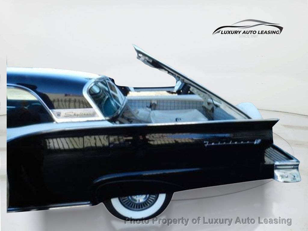 Ford-fairlane-sunliner-1957-black-7