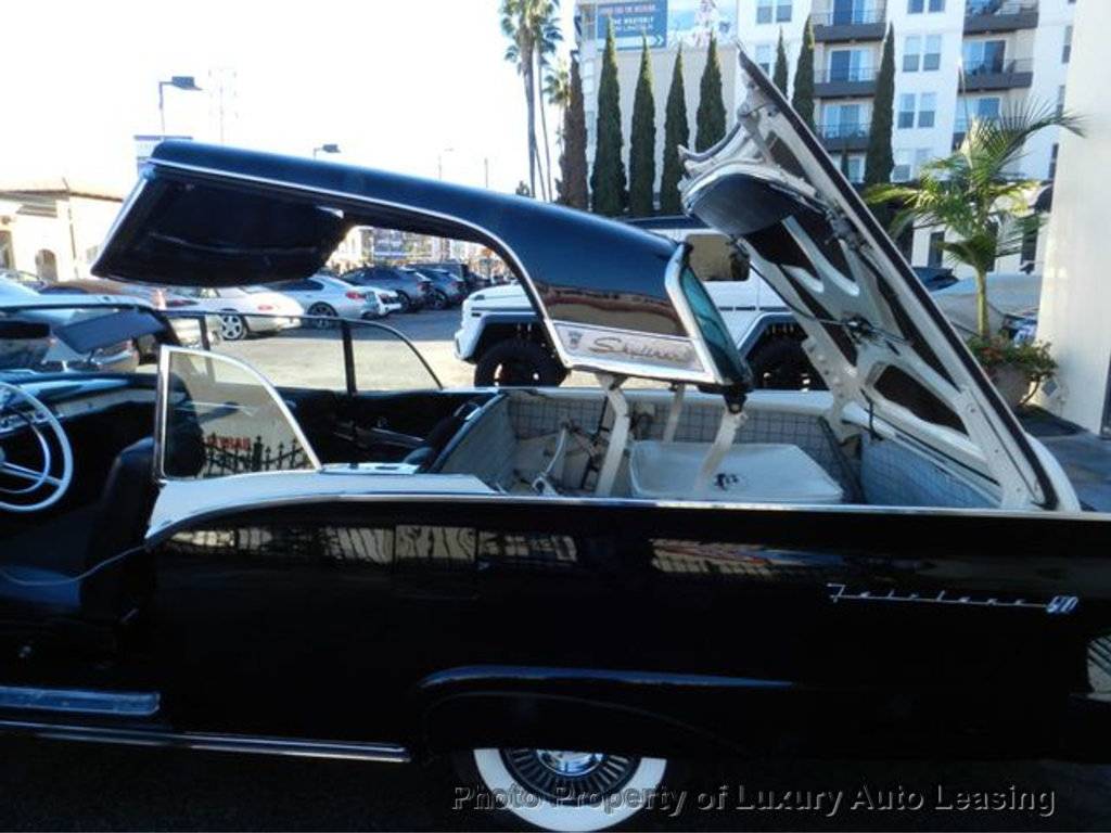 Ford-fairlane-sunliner-1957-black-8