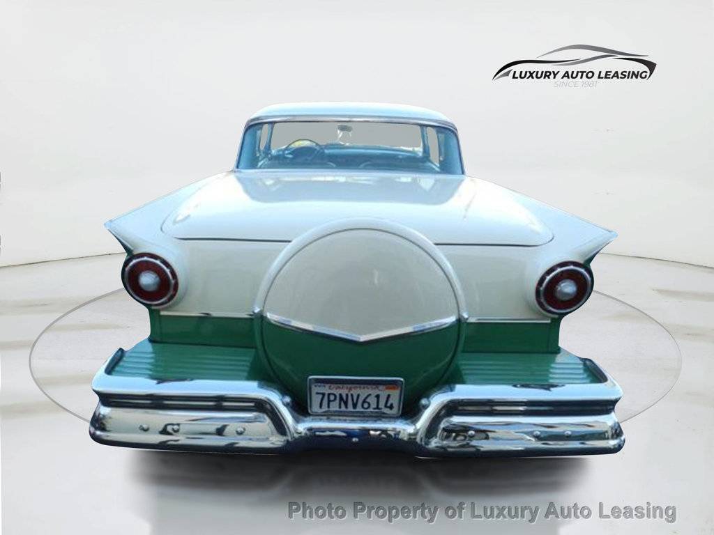 Ford-fairlane-sunliner-1957-green-13