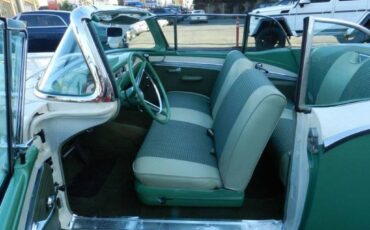Ford-fairlane-sunliner-1957-green-21