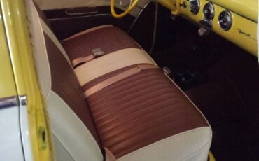 Ford-fairlane-town-sedan-1955-yellow-3