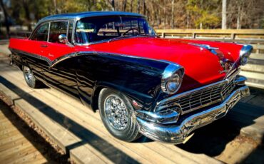 Ford-fairlane-victoria-1956-red-10