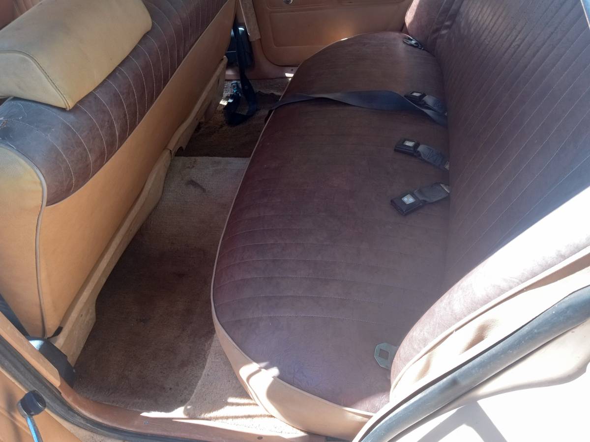 Ford-fairmont-1978-yellow-3