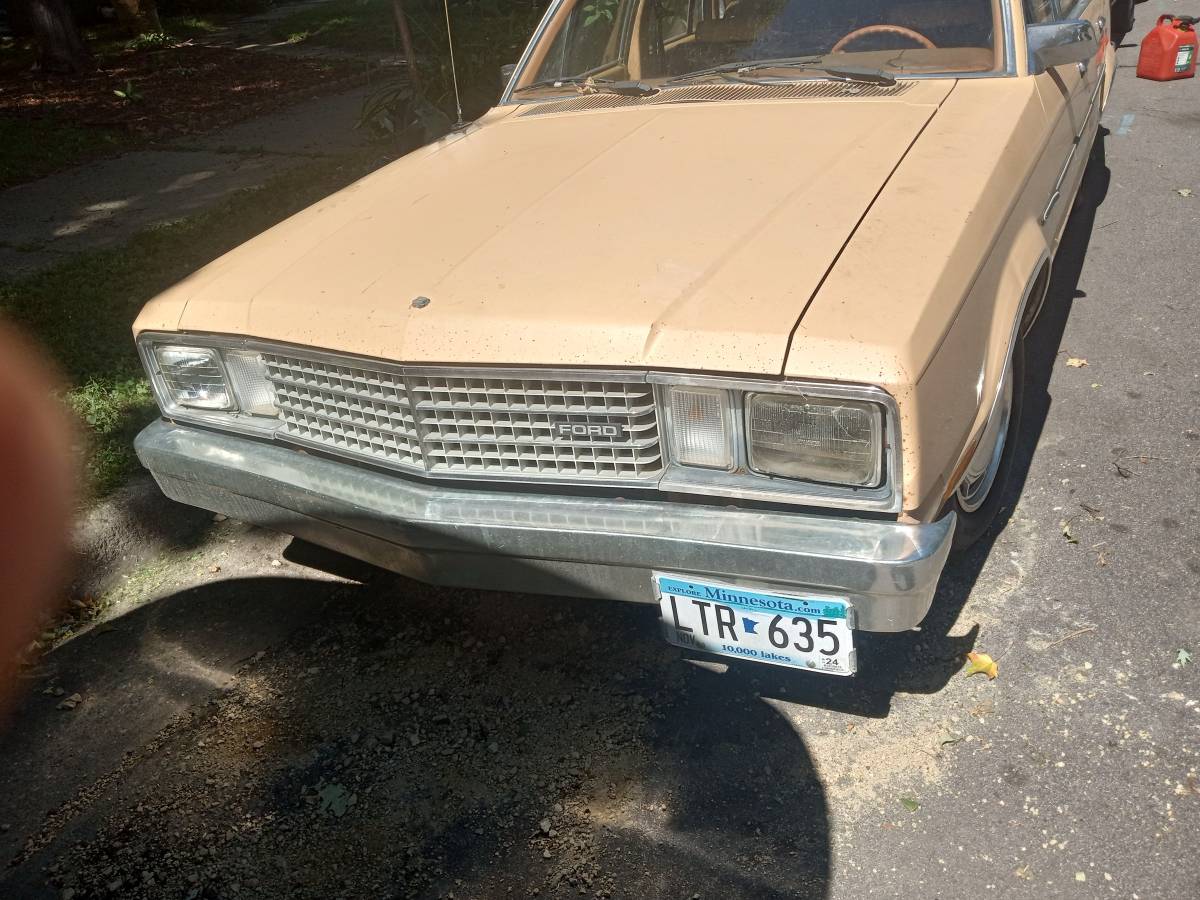 Ford-fairmont-1978-yellow