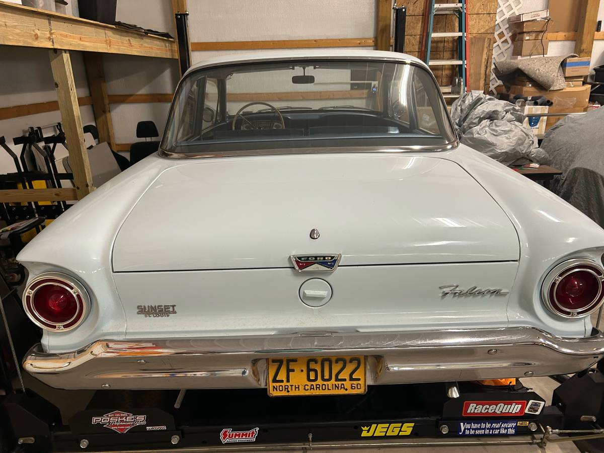 Ford-falcon-1960-blue-21