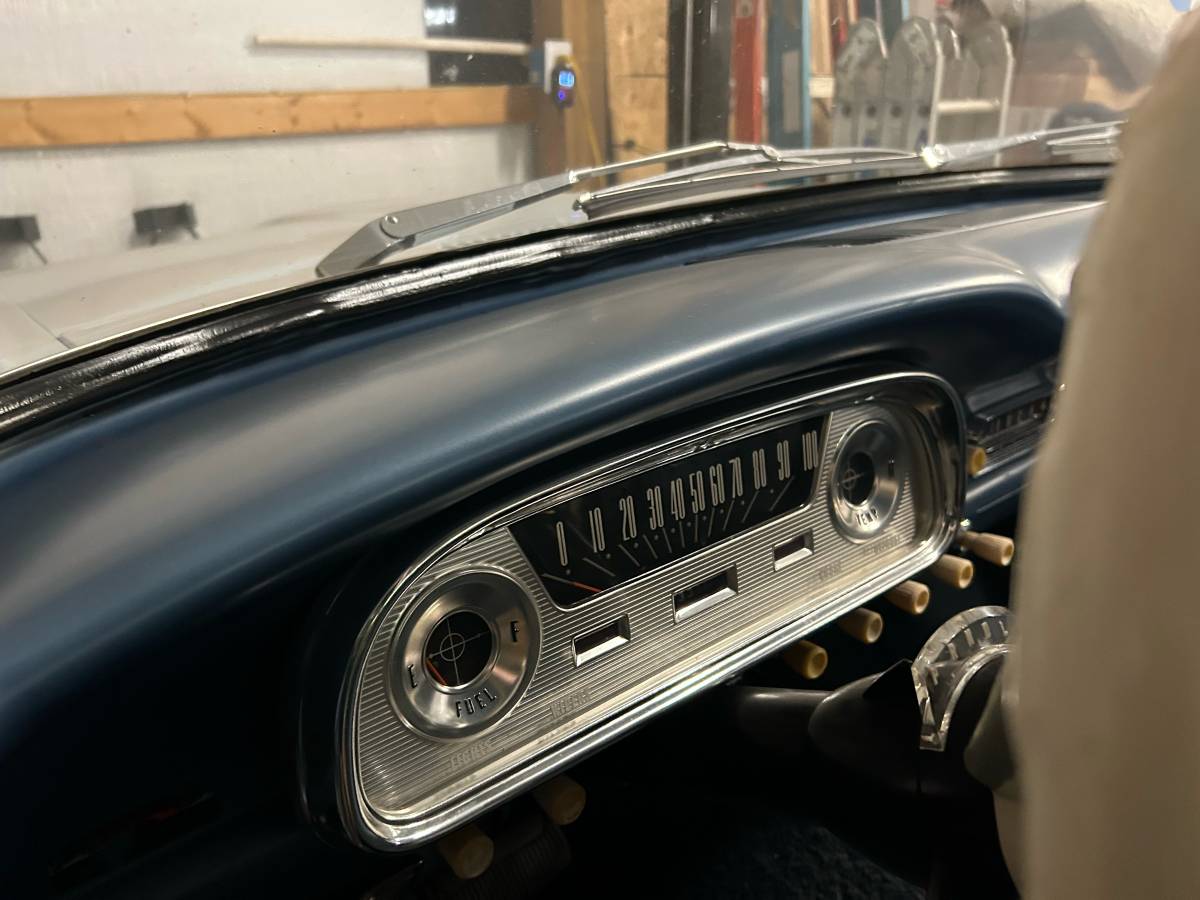 Ford-falcon-1960-blue-5