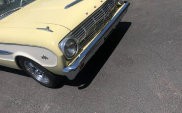 Ford-falcon-1963-yellow-1