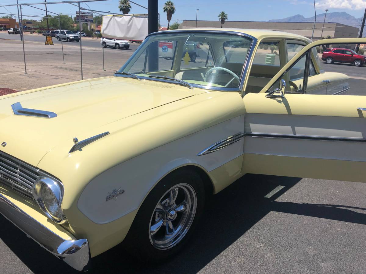 Ford-falcon-1963-yellow-2