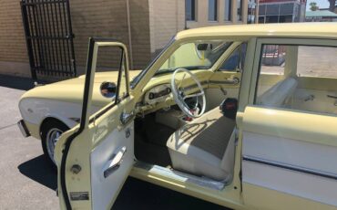 Ford-falcon-1963-yellow-3