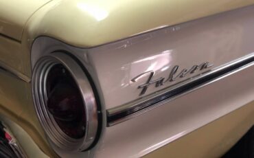 Ford-falcon-1963-yellow-6