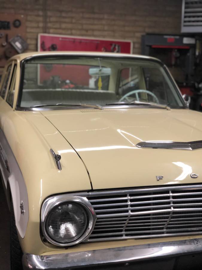 Ford-falcon-1963-yellow-8