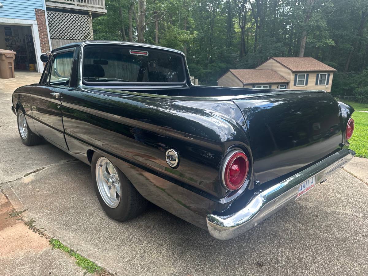 Ford-falcon-ranchero-1961-black-1