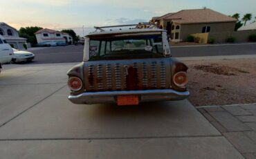 Ford-falcon-wagon-1962-3