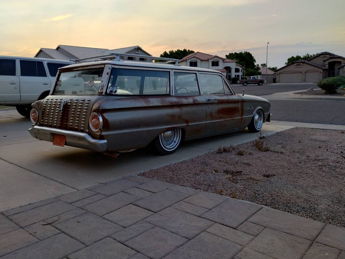 Ford-falcon-wagon-1962-4