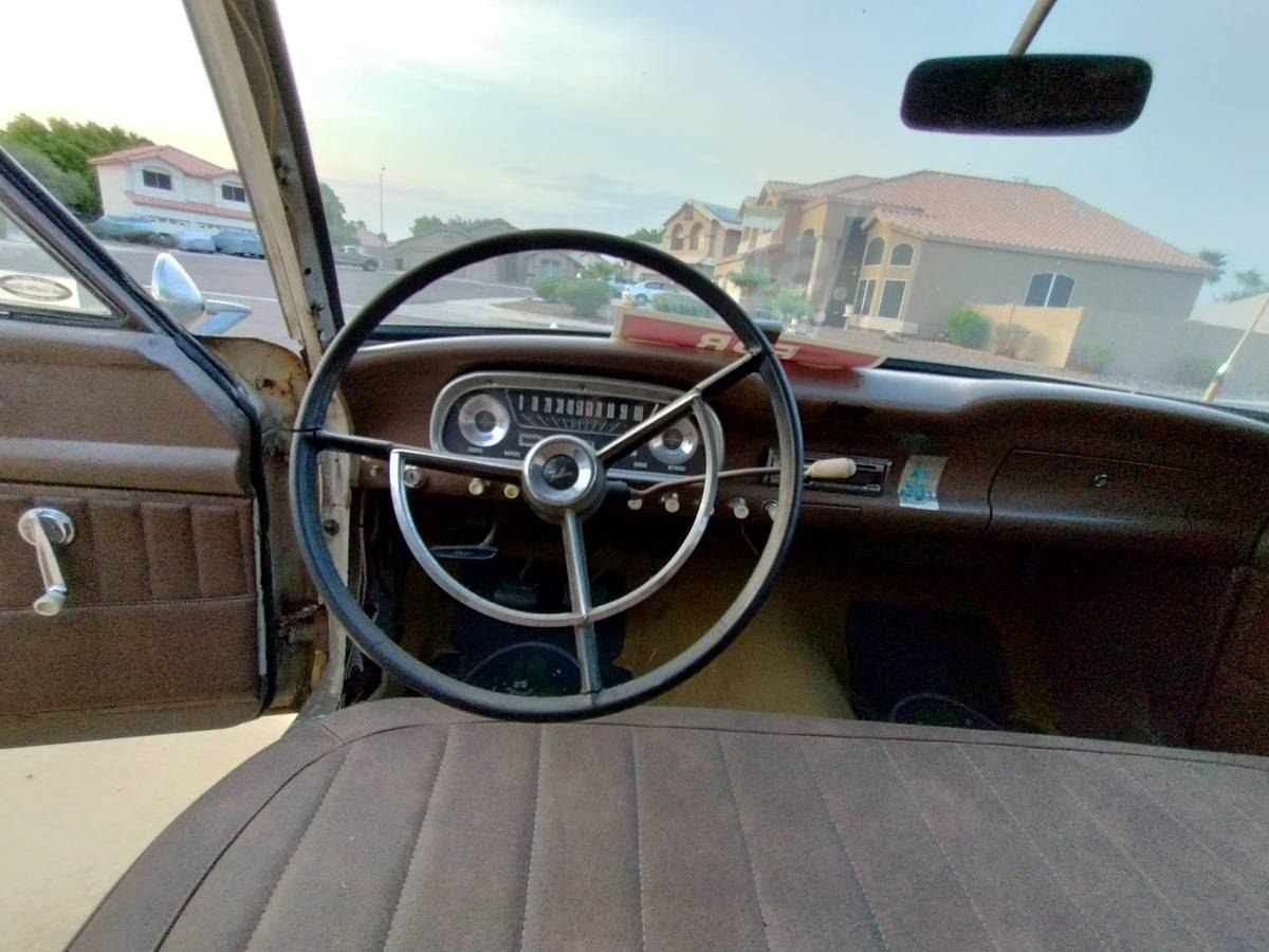 Ford-falcon-wagon-1962-8