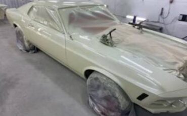 Ford-fastback-1970-white-1