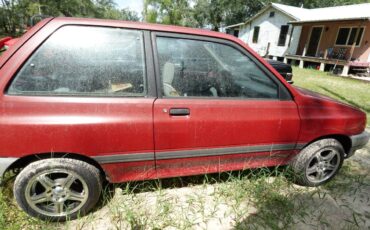 Ford-festiva-1989