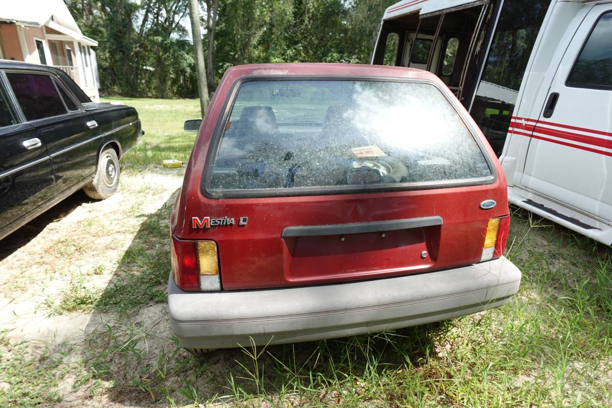 Ford-festiva-1989-4