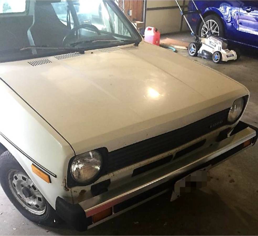 Ford-fiesta-1980-white-2
