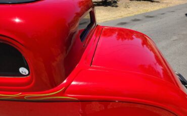 Ford-five-window-coupe-1932-red-13