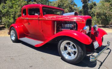 Ford-five-window-coupe-1932-red