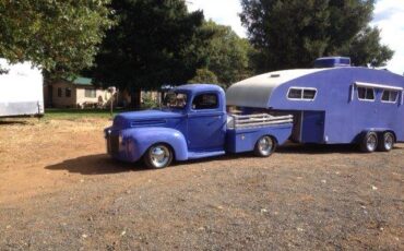 Ford-flatbed-1947-purple