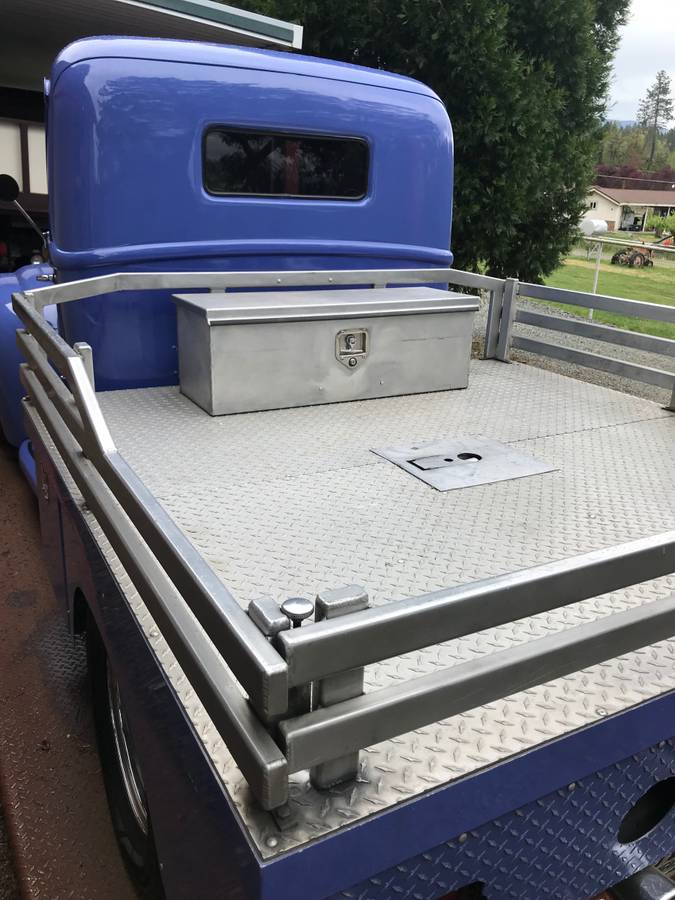 Ford-flatbed-1947-purple-4