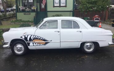 Ford-fourdoor-sedan-1950-grey-3