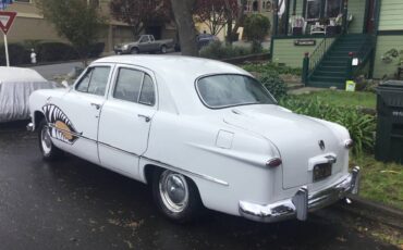 Ford-fourdoor-sedan-1950-grey-5