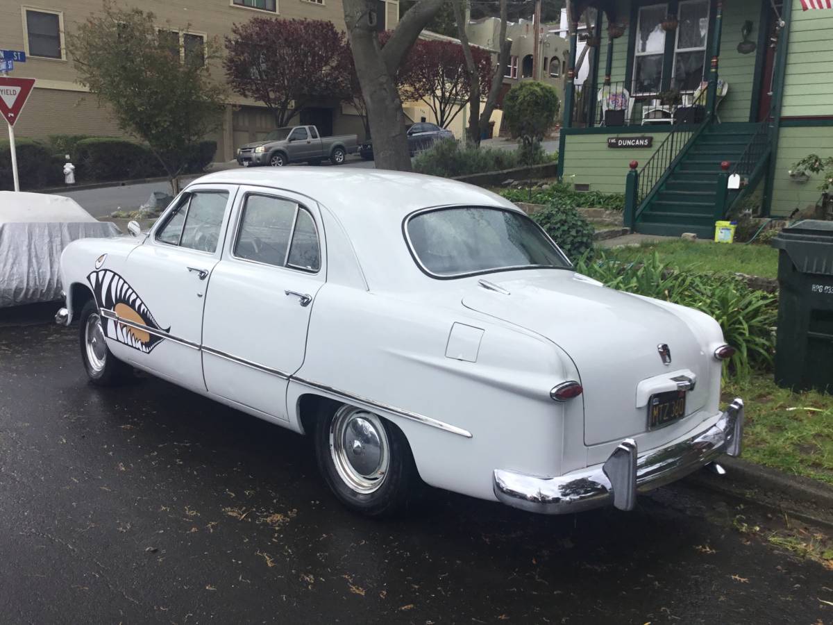 Ford-fourdoor-sedan-1950-grey-5