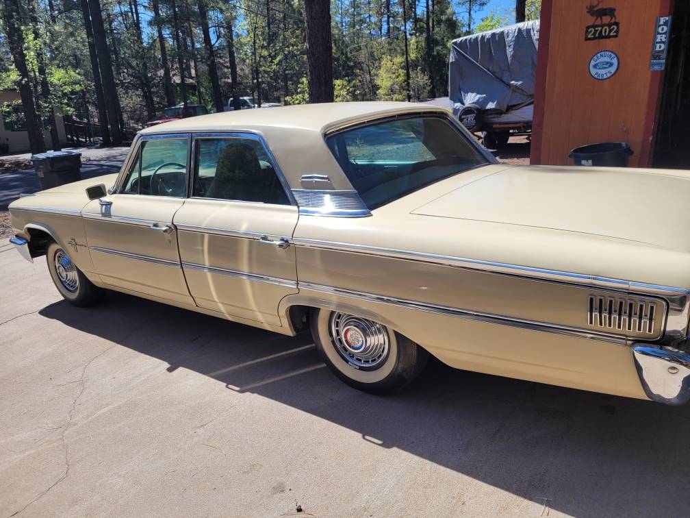 Ford-galaxie-1963-yellow-1