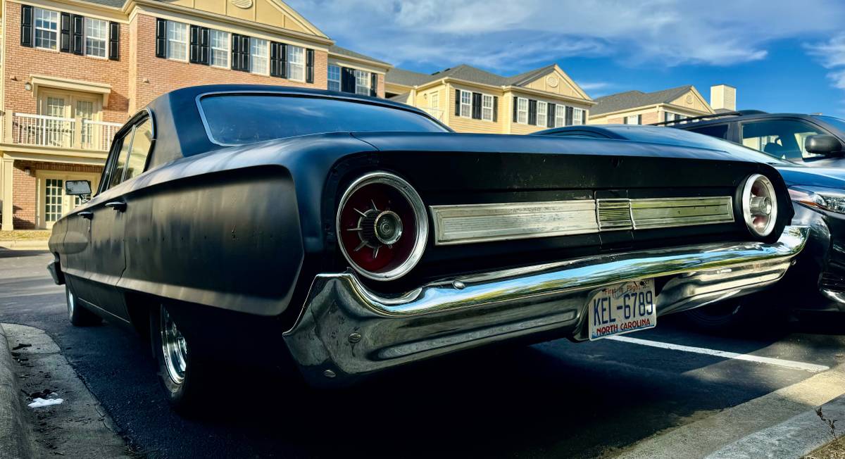 Ford-galaxie-1964-black