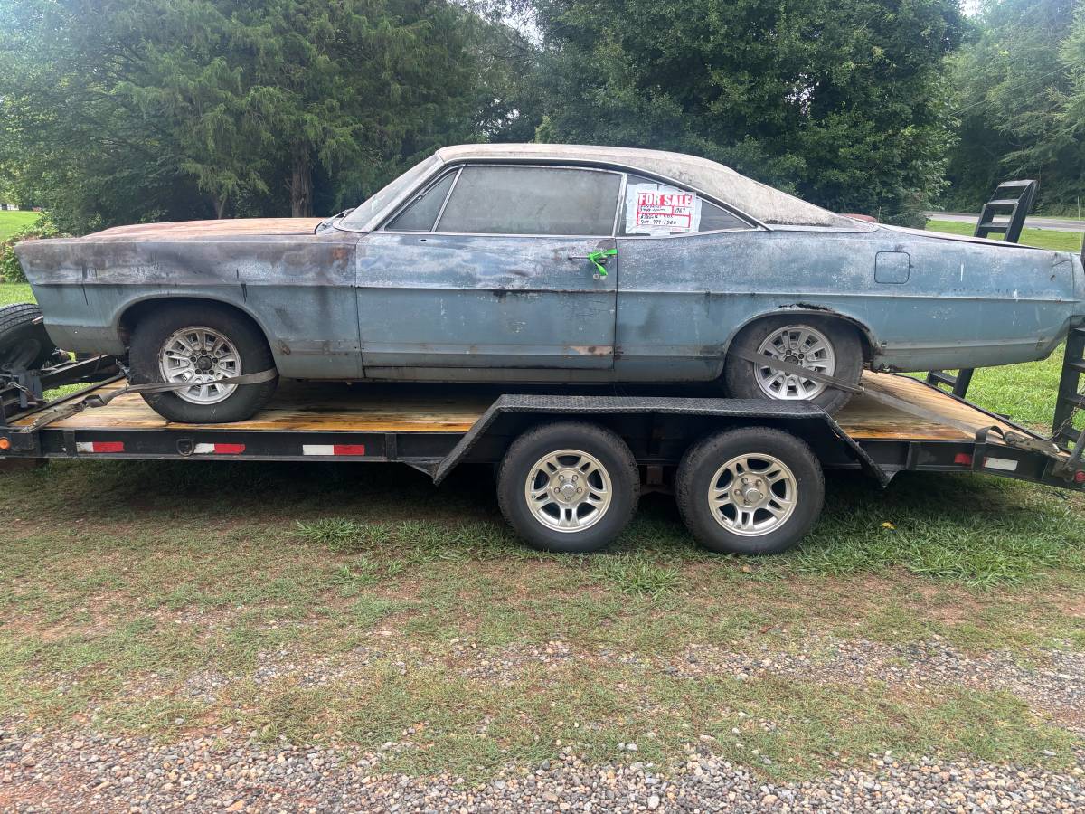 Ford-galaxie-1967-blue