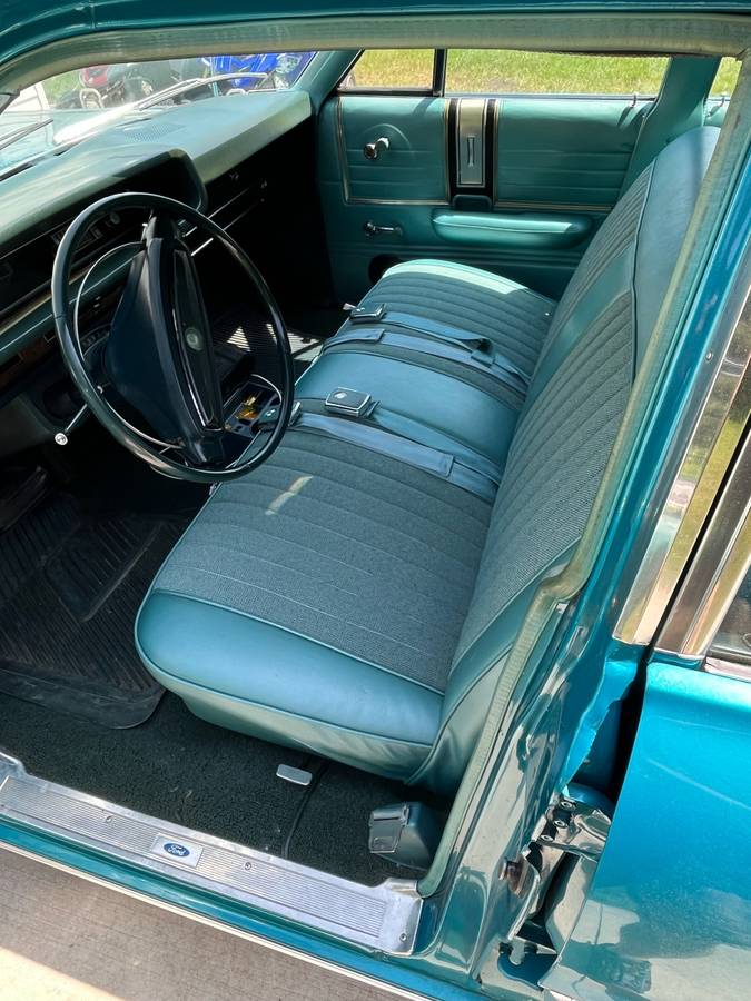 Ford-galaxie-1968-blue-6