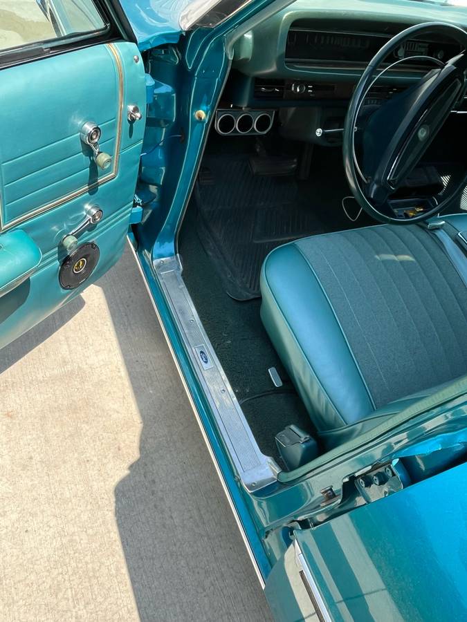 Ford-galaxie-1968-blue-7