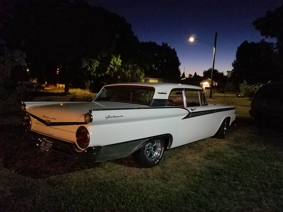 Ford-galaxie-500-1959-white-1