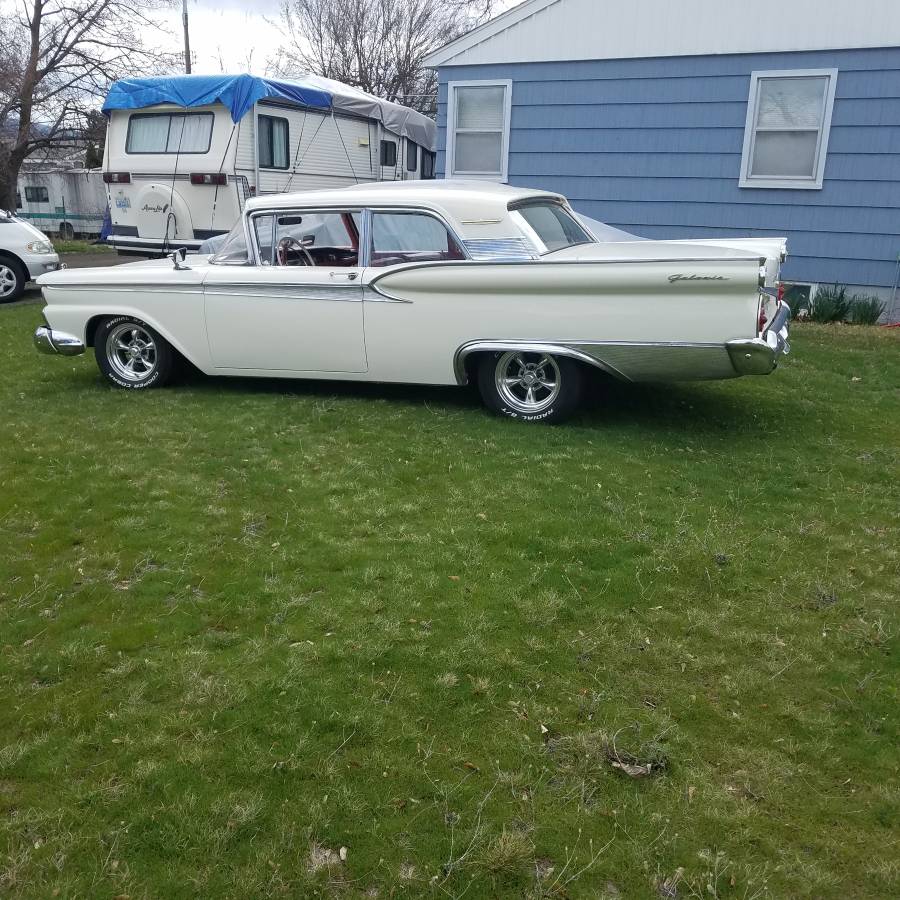 Ford-galaxie-500-1959-white-8
