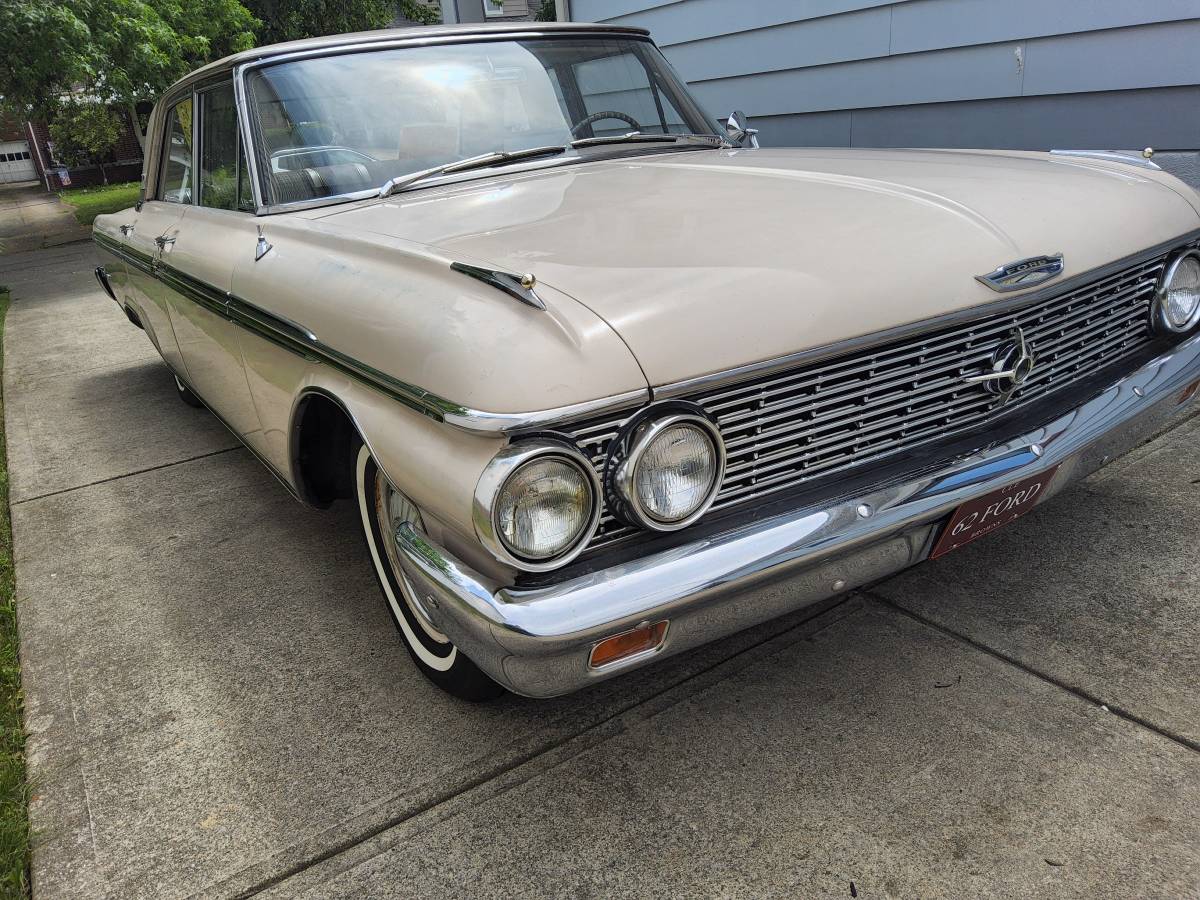 Ford-galaxie-500-1962-1